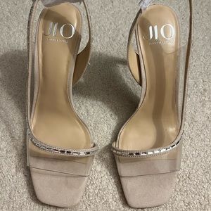 BRAND NEW IN BOX JLO Wynona Pumps Nude Heels - Sz 8.5. Wedding, bride.
